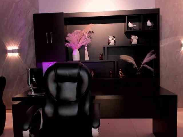 SarahRhodes webcam