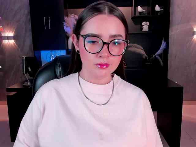 SarahRhodes webcam