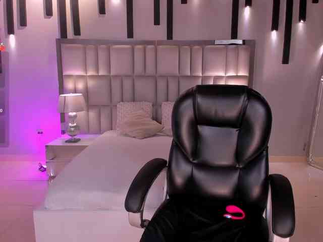 SarahRhodes webcam
