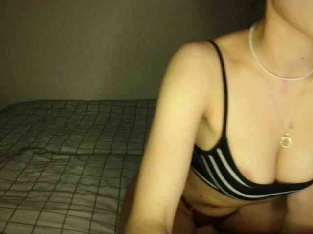 Bella521 webcam