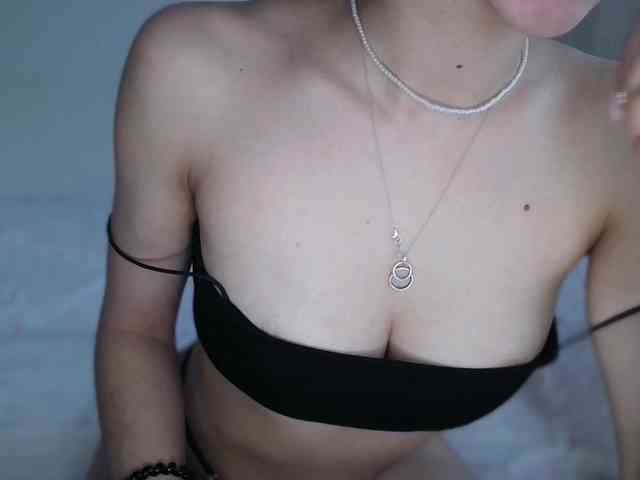 Bella521 webcam