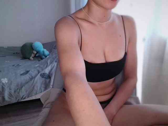 Bella521 webcam