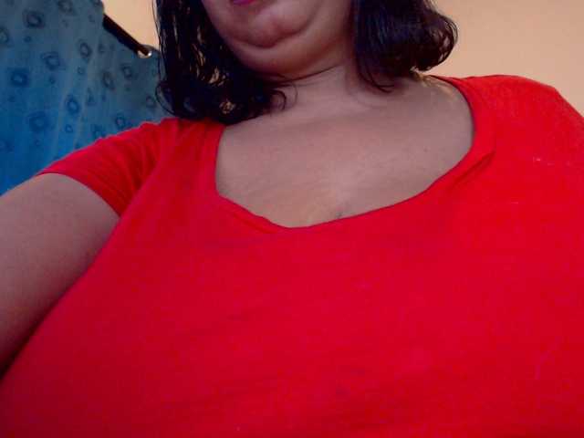 Alicebigboobs live cam on BongaCams