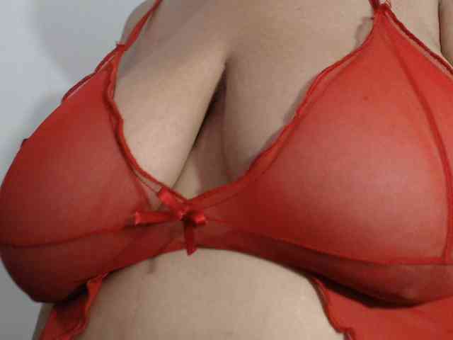 Alicebigboobs webcam