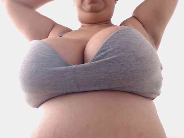 Alicebigboobs webcam