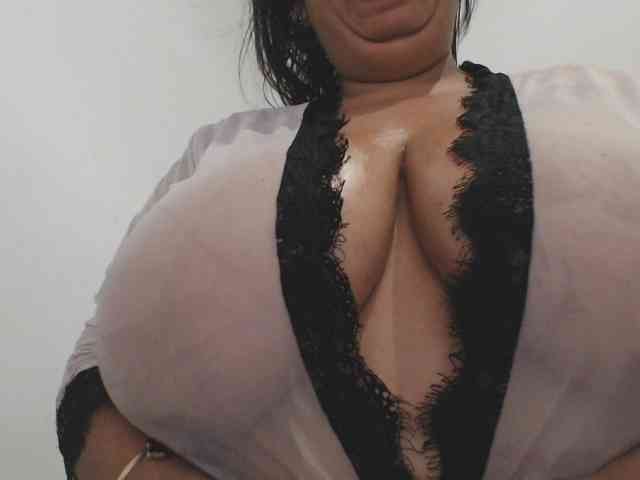 Alicebigboobs