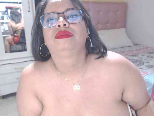 Alicebigboobs