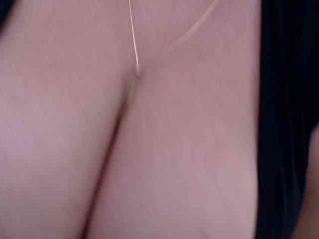Alicebigboobs