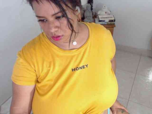Alicebigboobs webcam