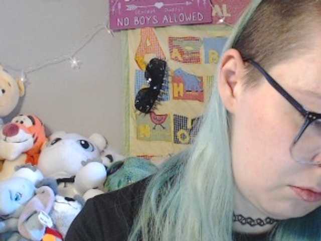 Cherribomb29 live cam on BongaCams