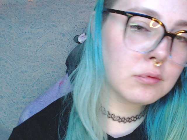 Cherribomb29 live cam on BongaCams