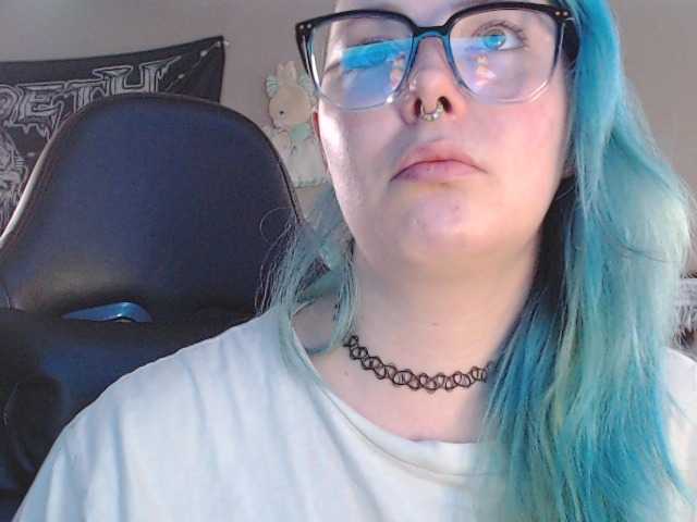 Cherribomb29 Live Cam on BongaCams