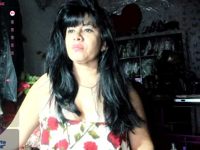 megan-grace live cam on BongaCams