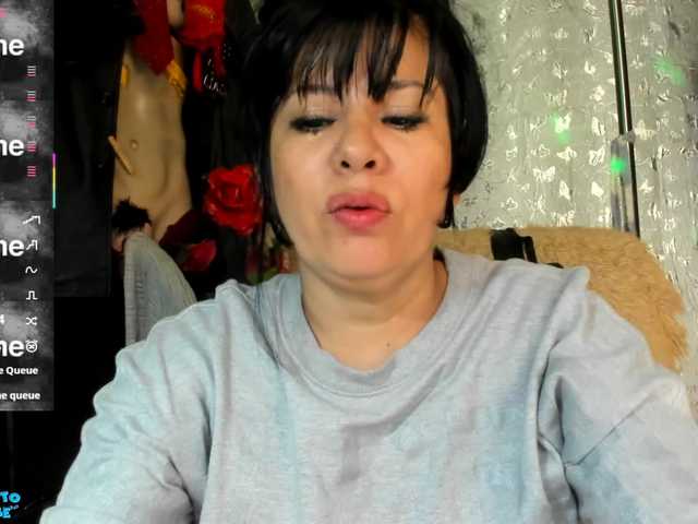 megan-grace live cam on BongaCams