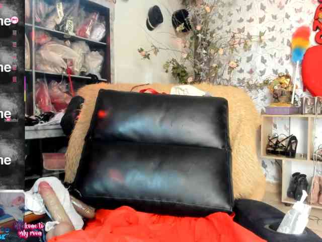 megan-grace webcam
