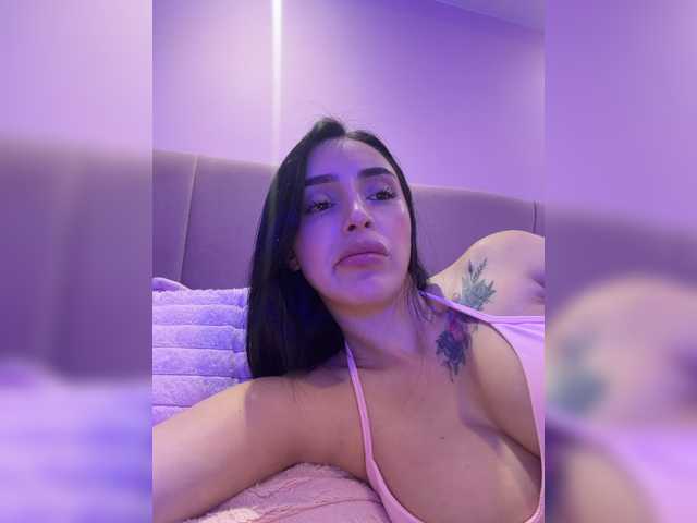 AprilRosse live cam on BongaCams