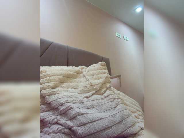 AprilRosse live webcam show