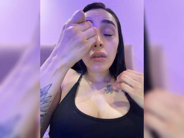 AprilRosse live cam on BongaCams