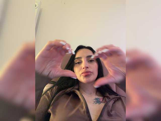 AprilRosse live cam on BongaCams