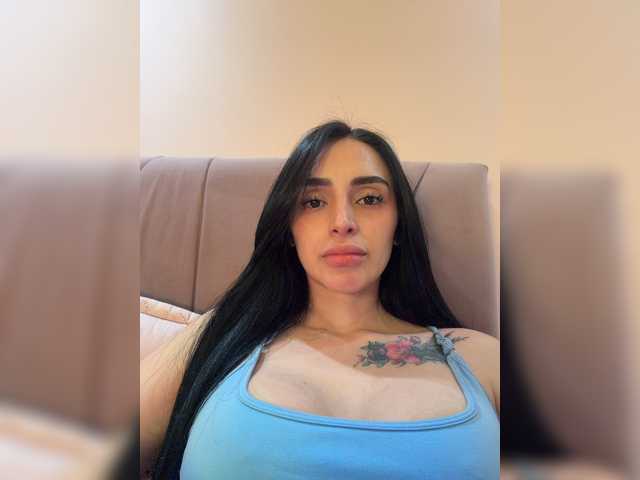 AprilRosse live cam on BongaCams