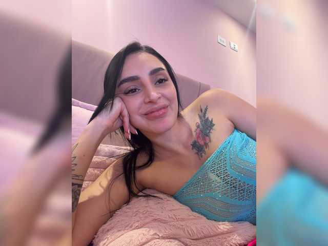 AprilRosse live cam on BongaCams