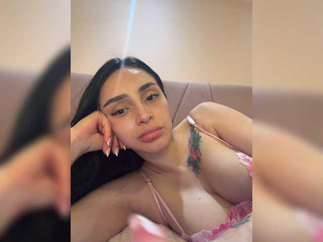 AprilRosse live cam on BongaCams
