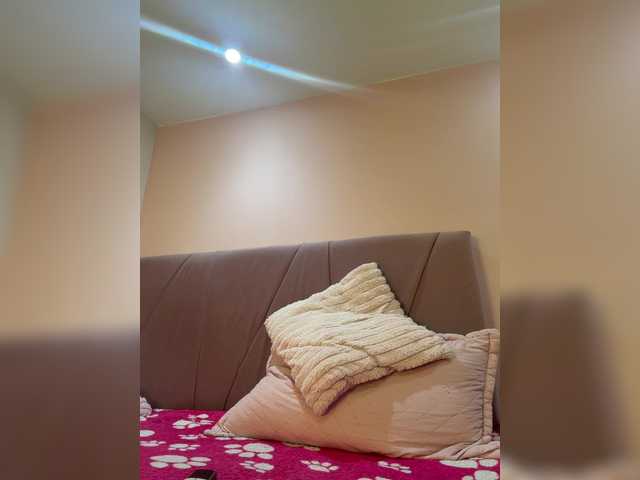 AprilRosse live cam on BongaCams