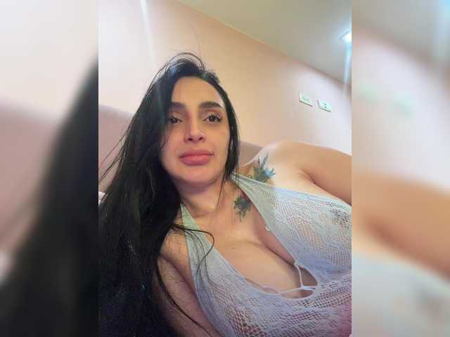 AprilRosse live cam
