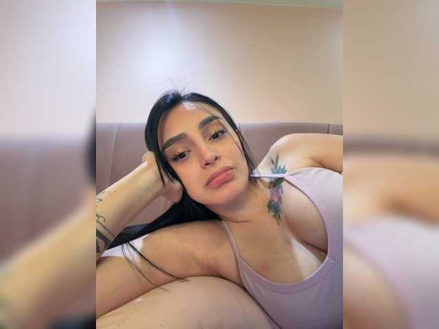 AprilRosse live webcam show