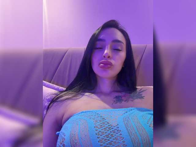 AprilRosse live cam on BongaCams