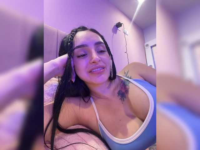 AprilRosse live cam on BongaCams