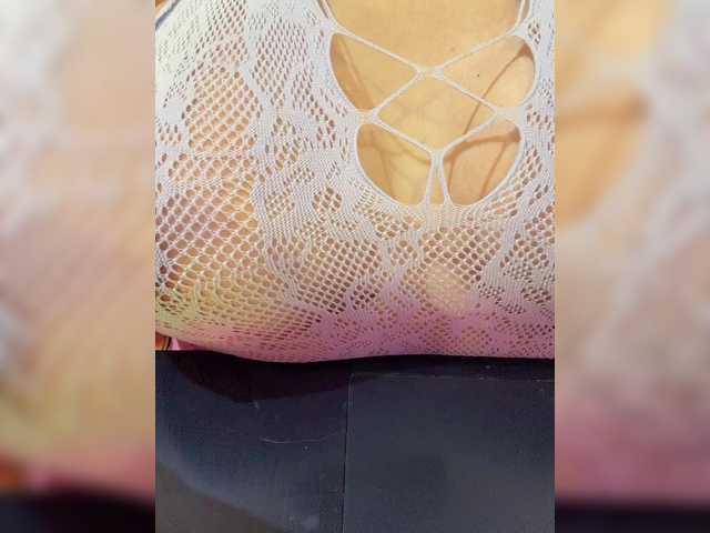 AprilRosse live cam on BongaCams