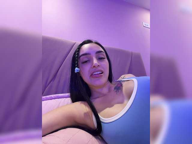 AprilRosse live cam on BongaCams