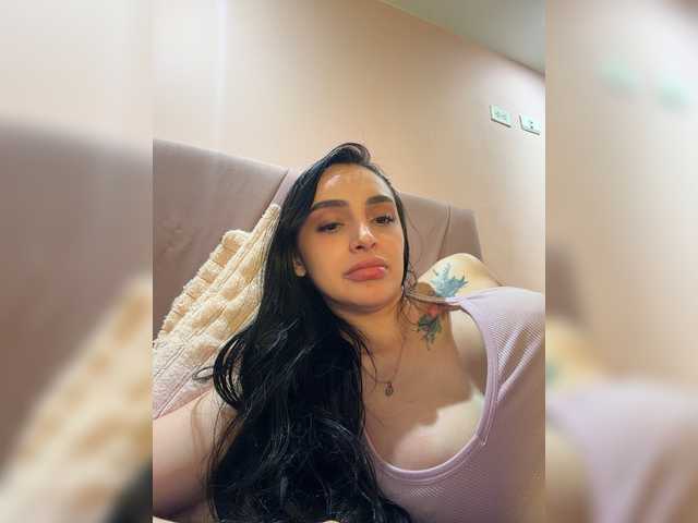 AprilRosse live cam on BongaCams