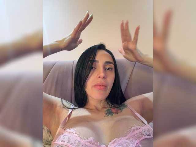 AprilRosse live cam on BongaCams