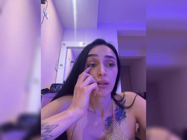 AprilRosse — live female cam