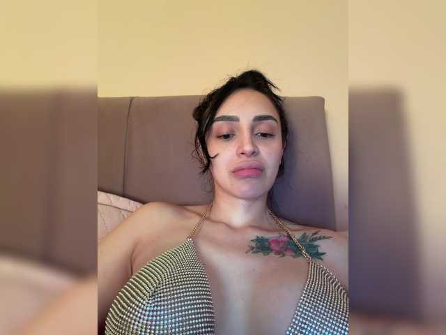 AprilRosse live cam on BongaCams