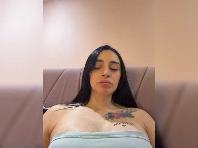 AprilRosse live cam on BongaCams