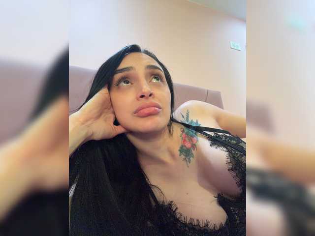 AprilRosse live cam on BongaCams