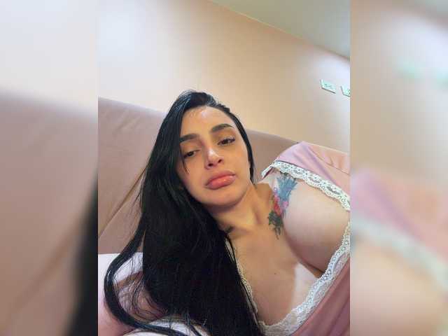 AprilRosse live cam on BongaCams