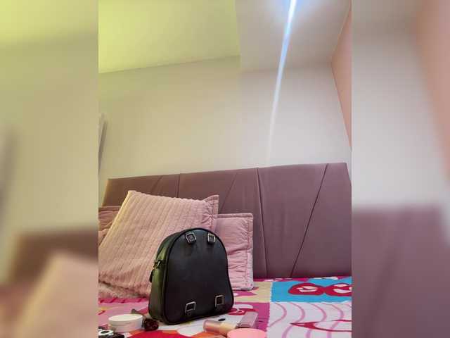 AprilRosse's BongaCams show and profile