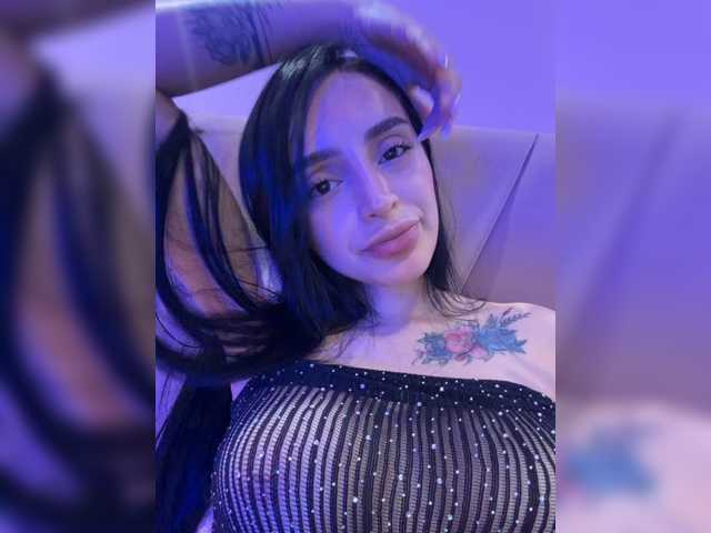 AprilRosse live cam on BongaCams