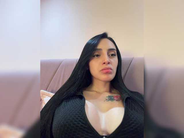AprilRosse live webcam show