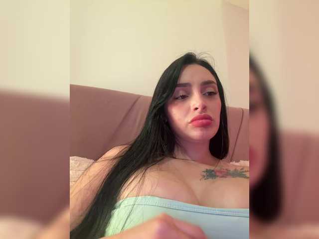 AprilRosse's BongaCams show and profile