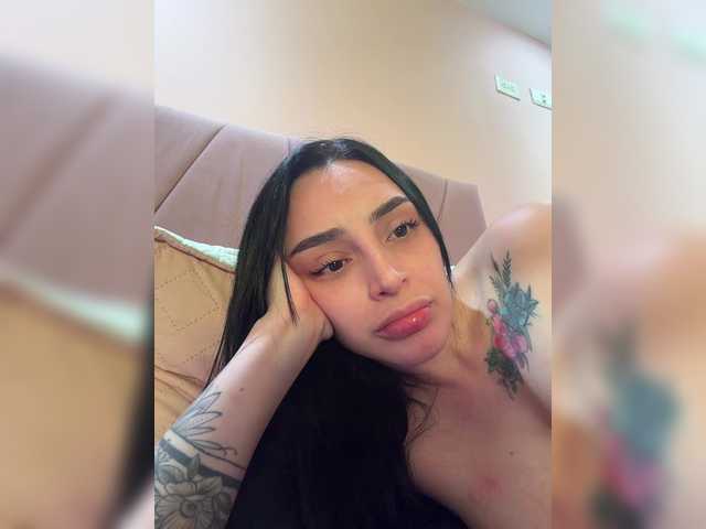 AprilRosse live webcam show