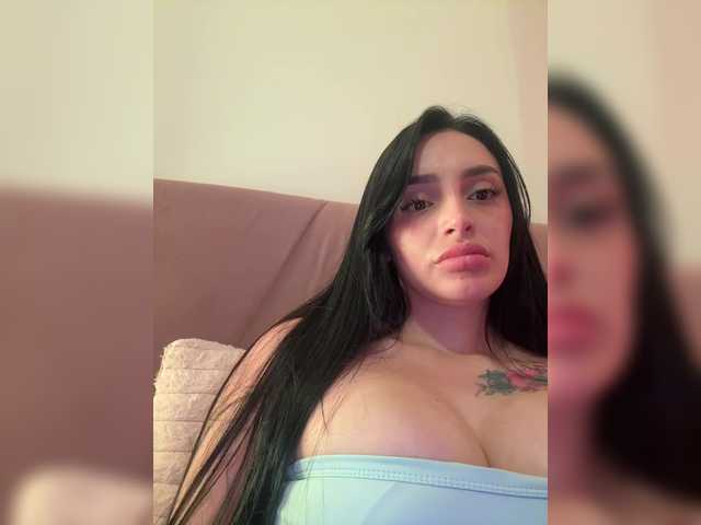 AprilRosse's BongaCams show and profile