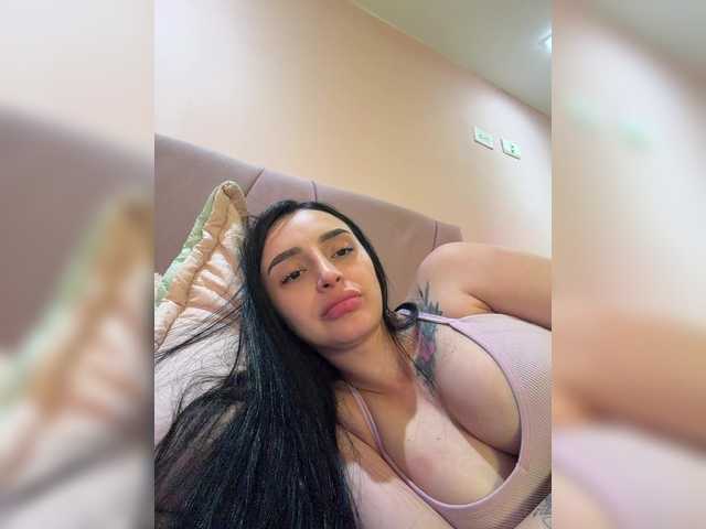AprilRosse live cam on BongaCams
