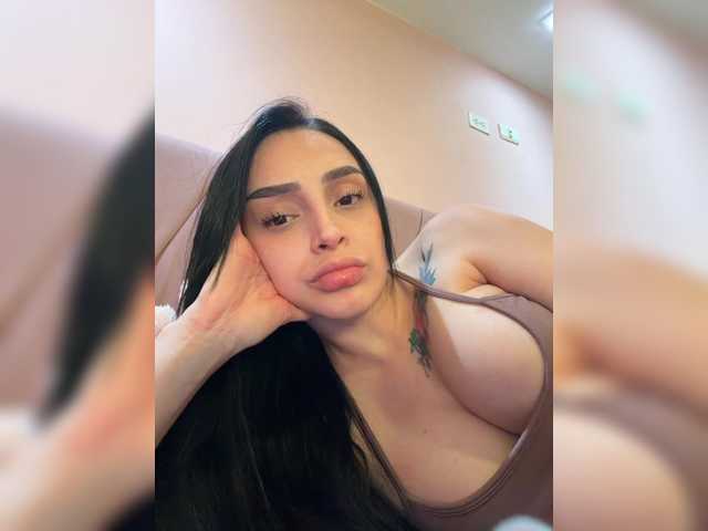 AprilRosse Live Cam on BongaCams