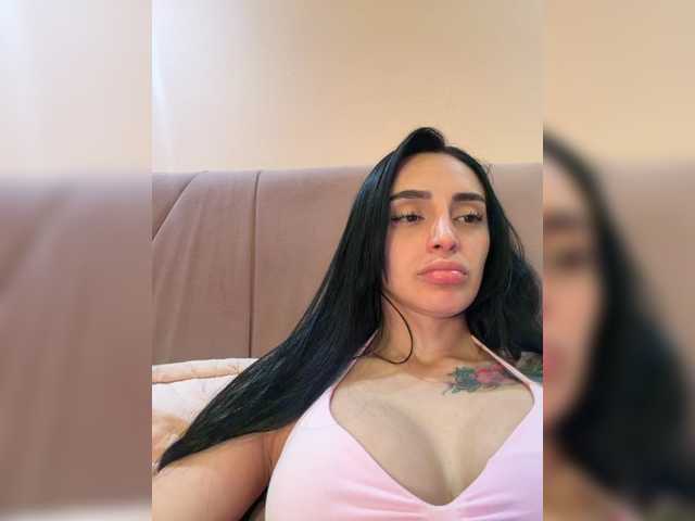 AprilRosse live cam on BongaCams
