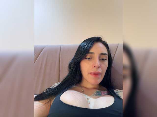 AprilRosse live webcam show